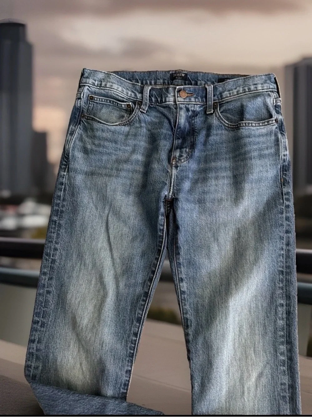 J.Crew Men’s Size W32-L32 Flex Slim Fit Jeans. Medium indigo wash. Great Cond.